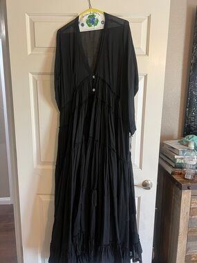 Flowing Black Tiered Maxi Dress with V-Neck